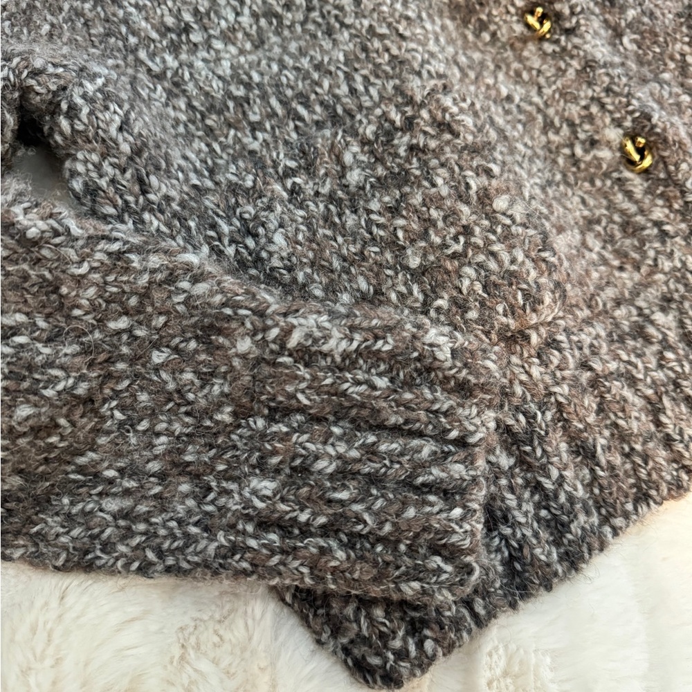 Bottega Veneta Knit with Knot Buttons - Picture 8 of 13
